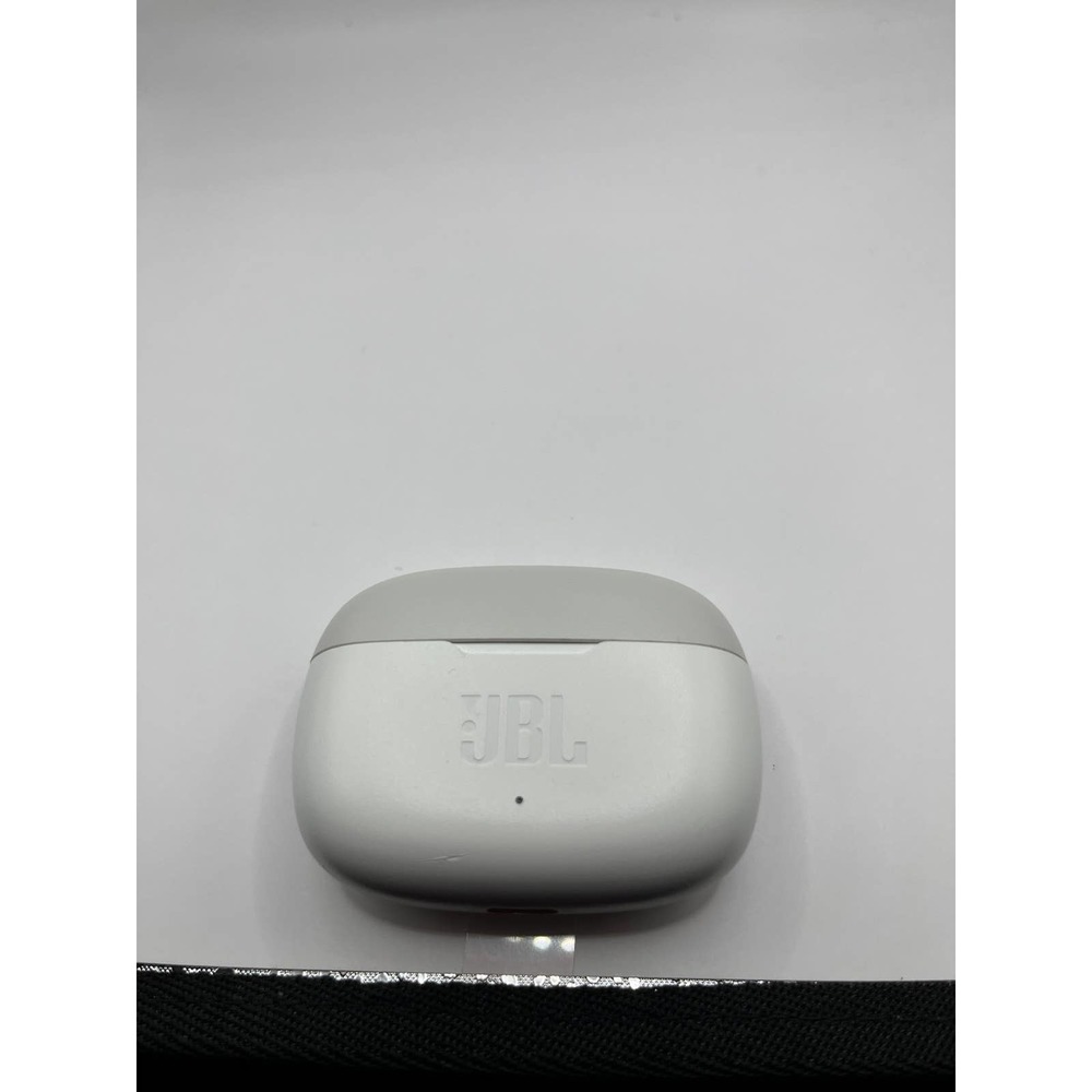 JBL Earbud Bluetooth Earphones - White